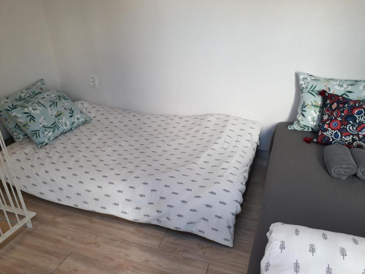Inside Busan Hostel Экстерьер фото