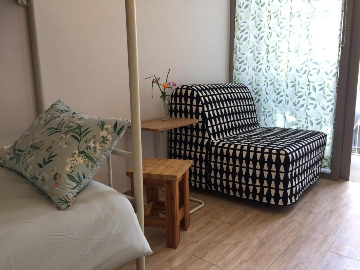 Inside Busan Hostel Экстерьер фото